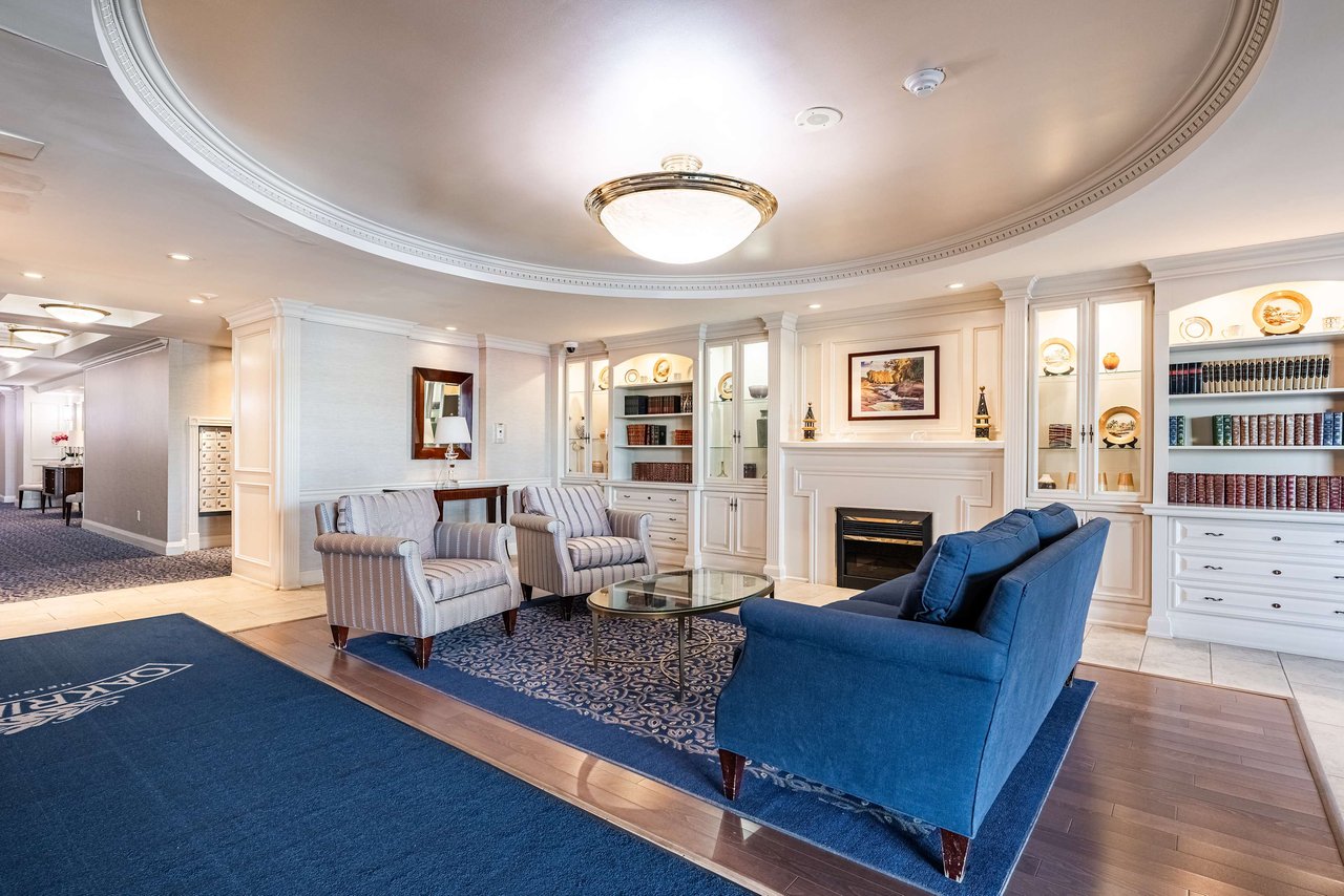 Luxurious Old Oakville Condo