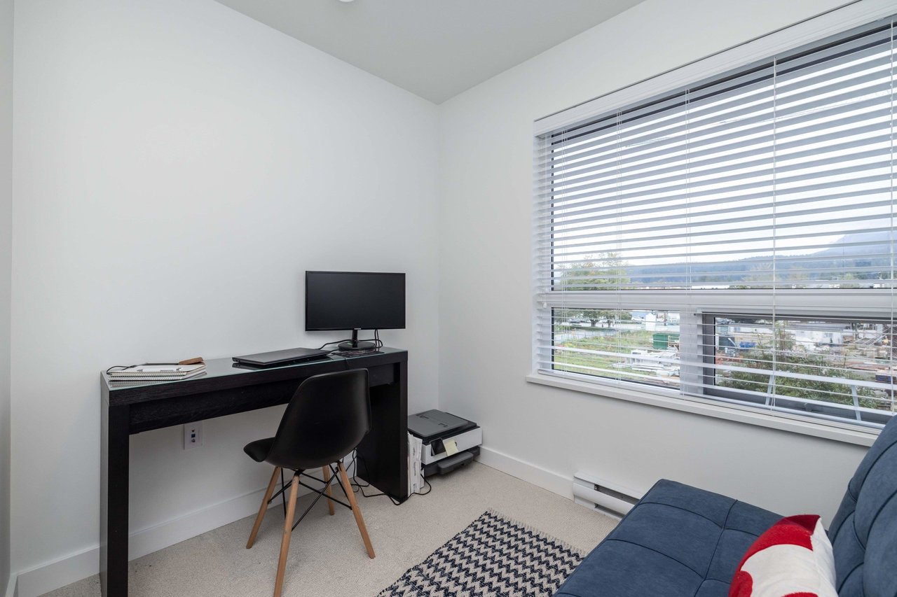 207-3105 St George St