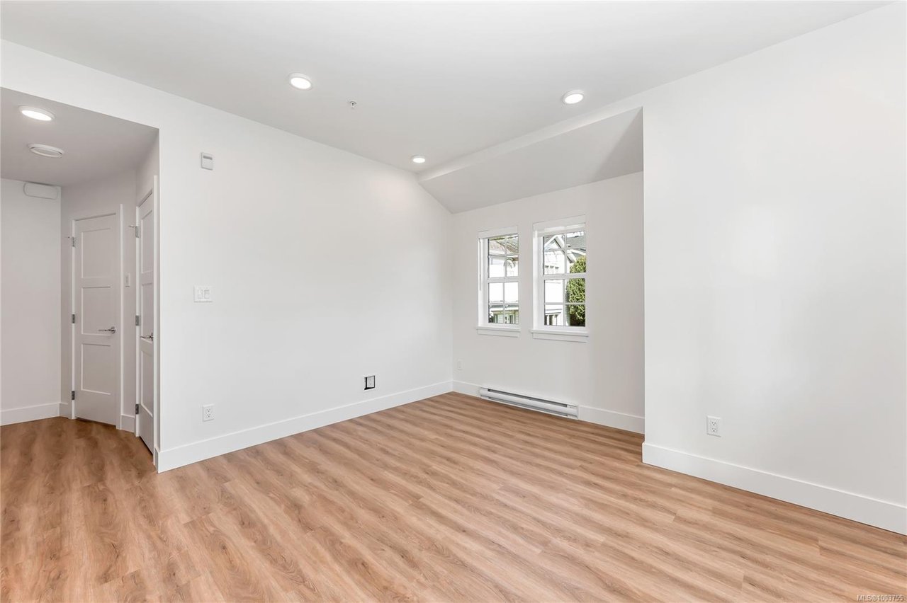 203 C-1224 Richardson St, Victoria