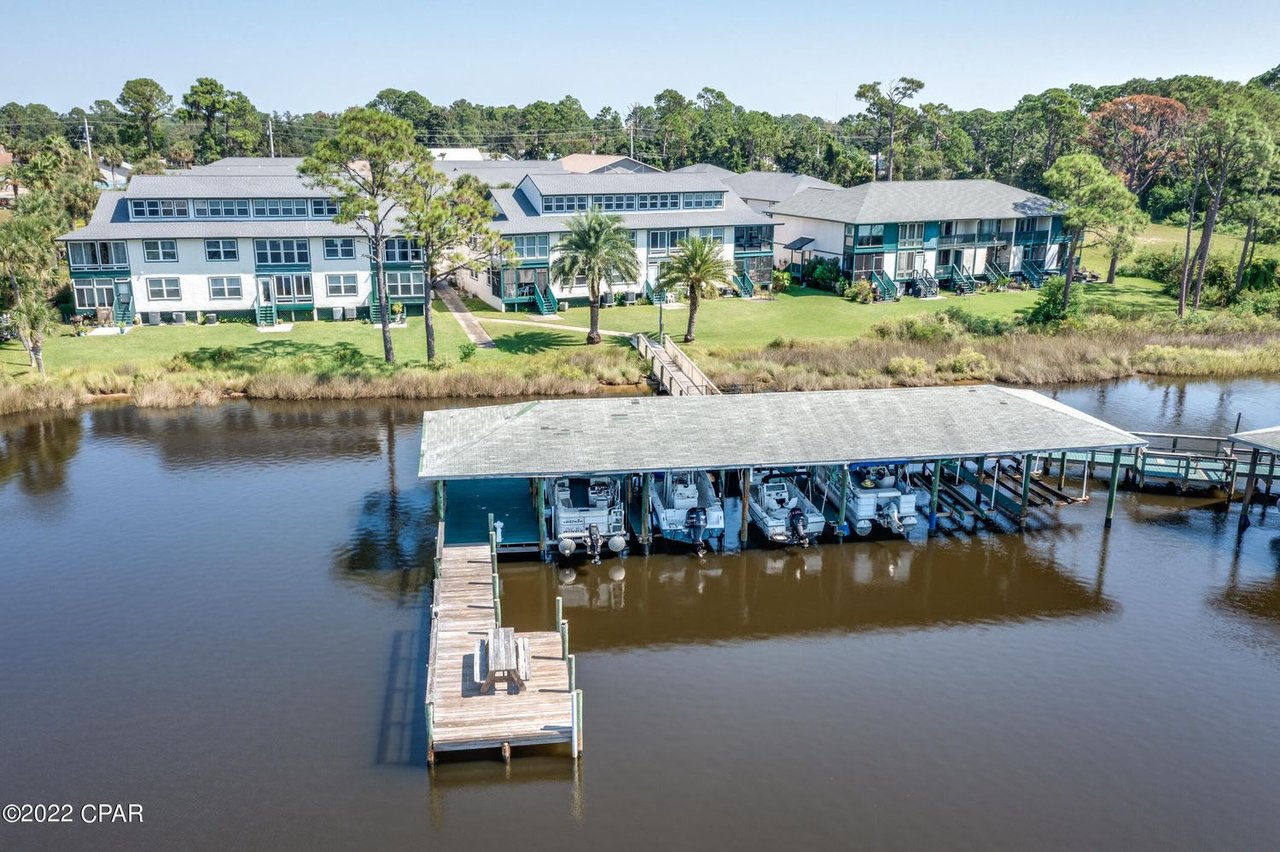 7813 N LAGOON Drive Unit 7C