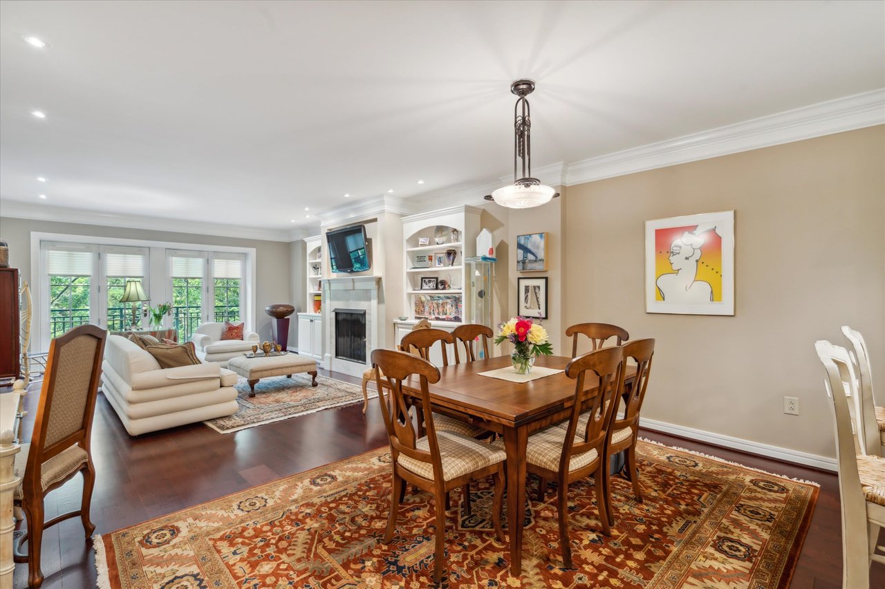 Condo at the Corithian