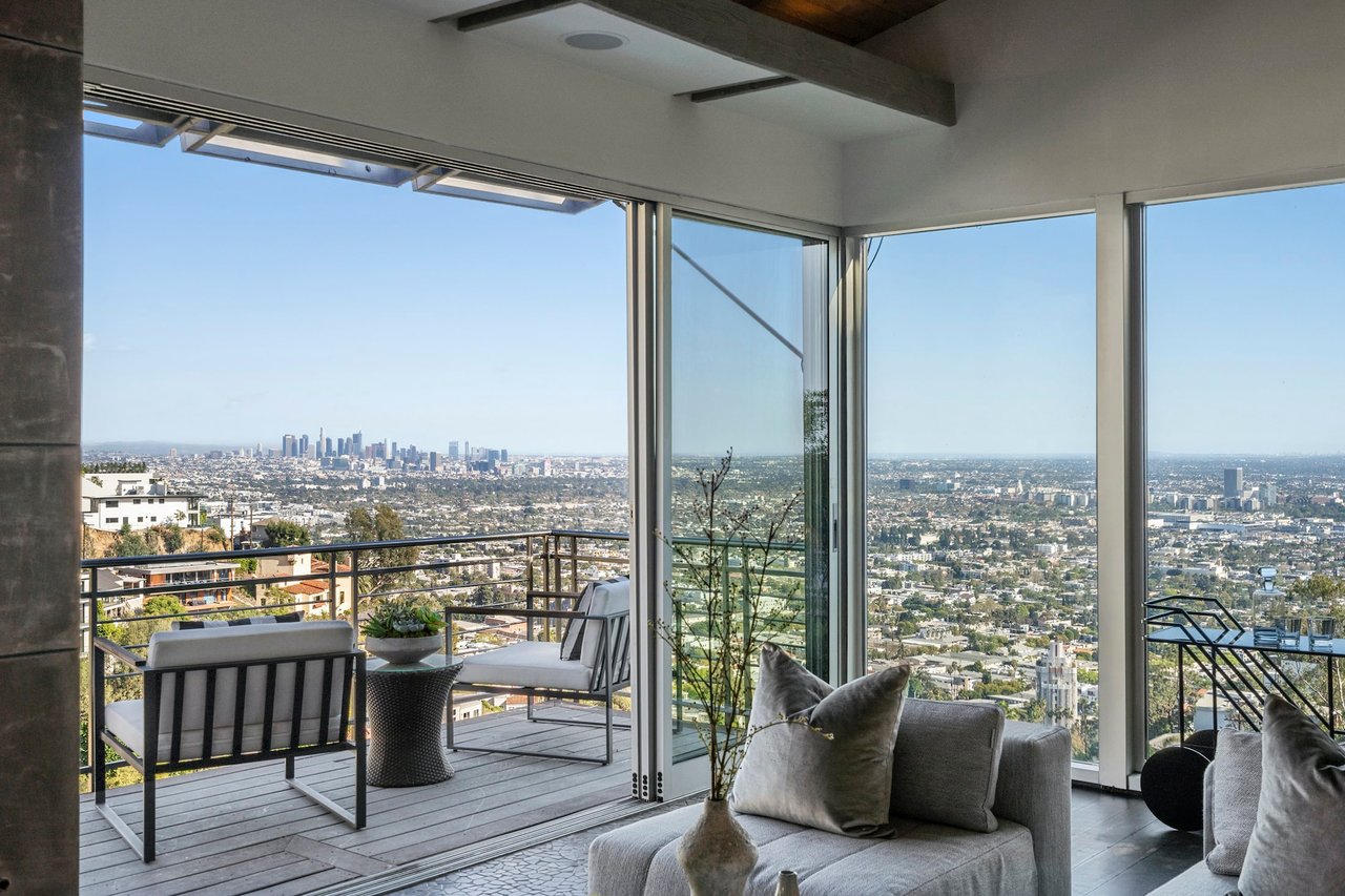 Sunset Strip Architectural with Jetliner Views