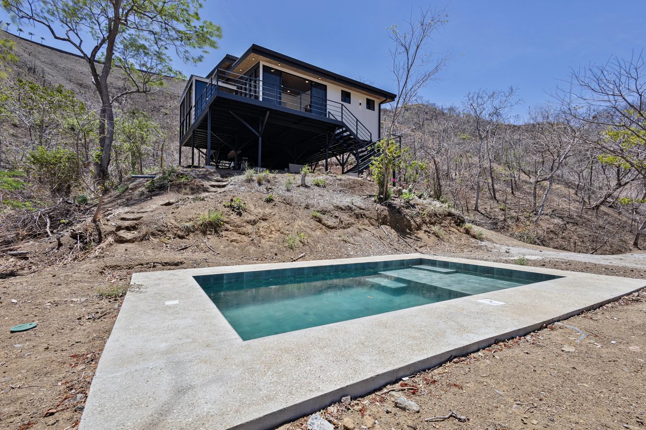 Modern Hilltop Home with Ocean Views, Papagayo, Guanacaste