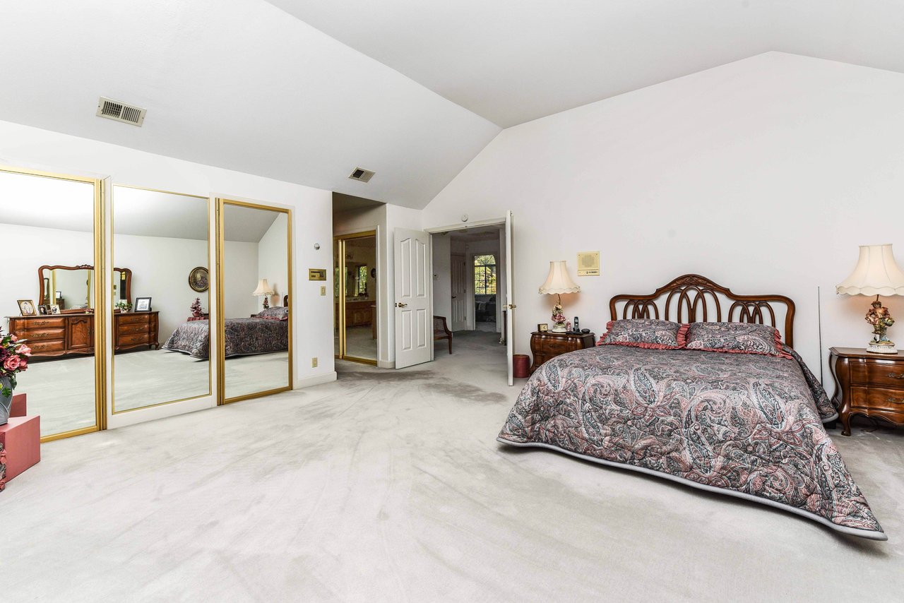 Fantastic Opportunity to buy in Alamo!