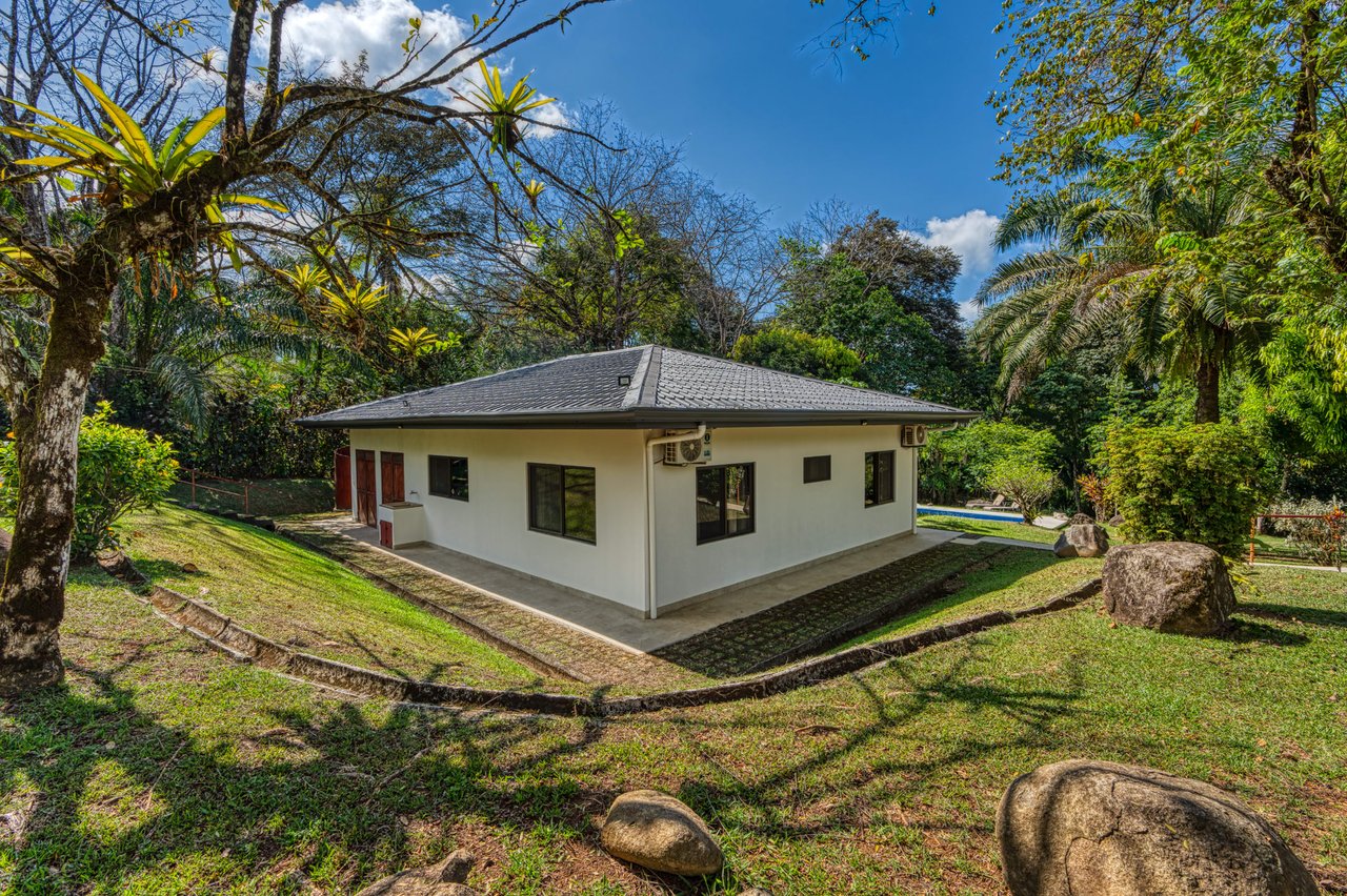 Tranquil Home with Fruit Trees and Space for Several Casitas