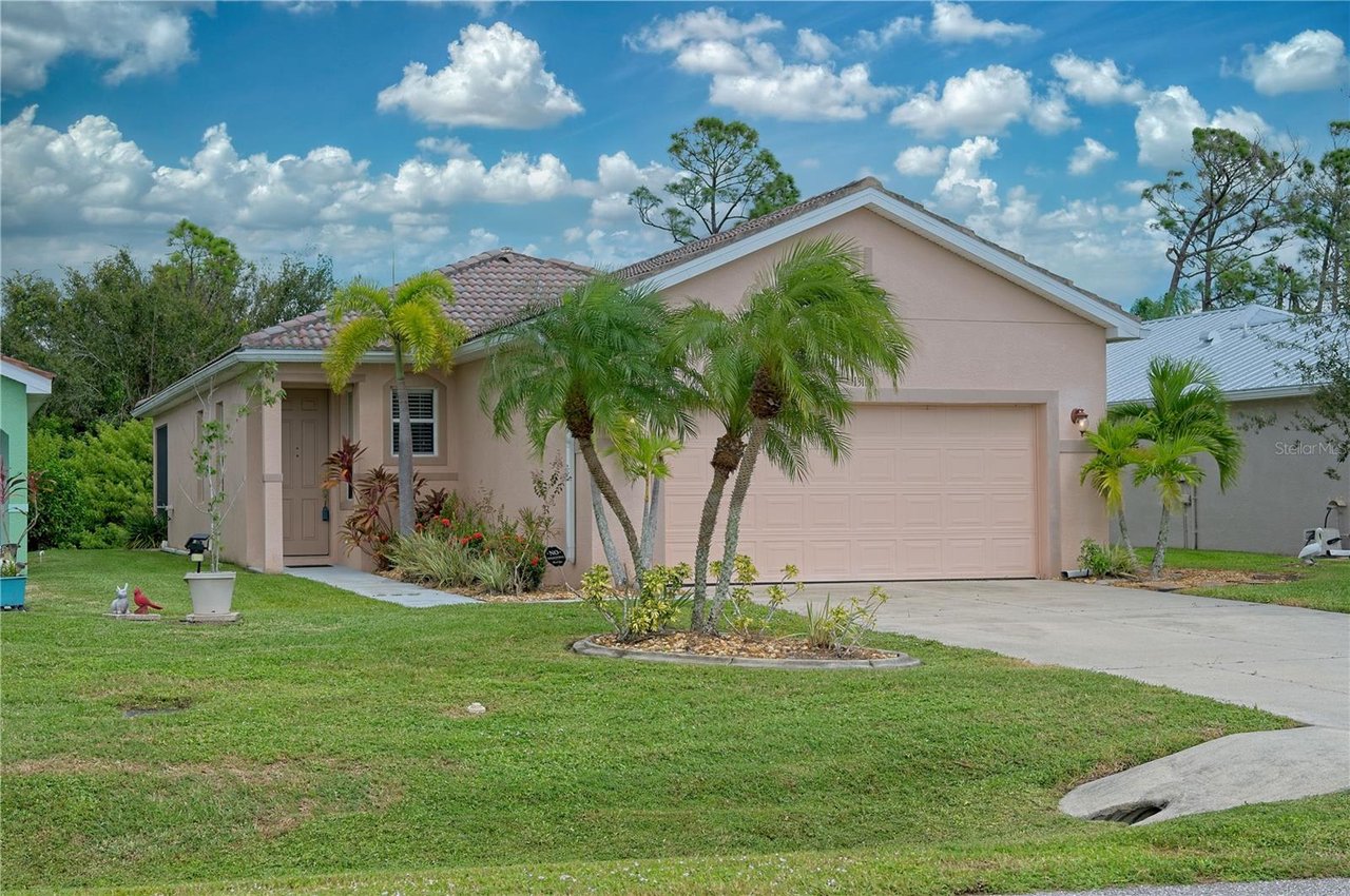 🌴🏠JUST LISTED🏠🌴 13160 SW PEMBROKE CIR N, LAKE SUZY, FL 34269