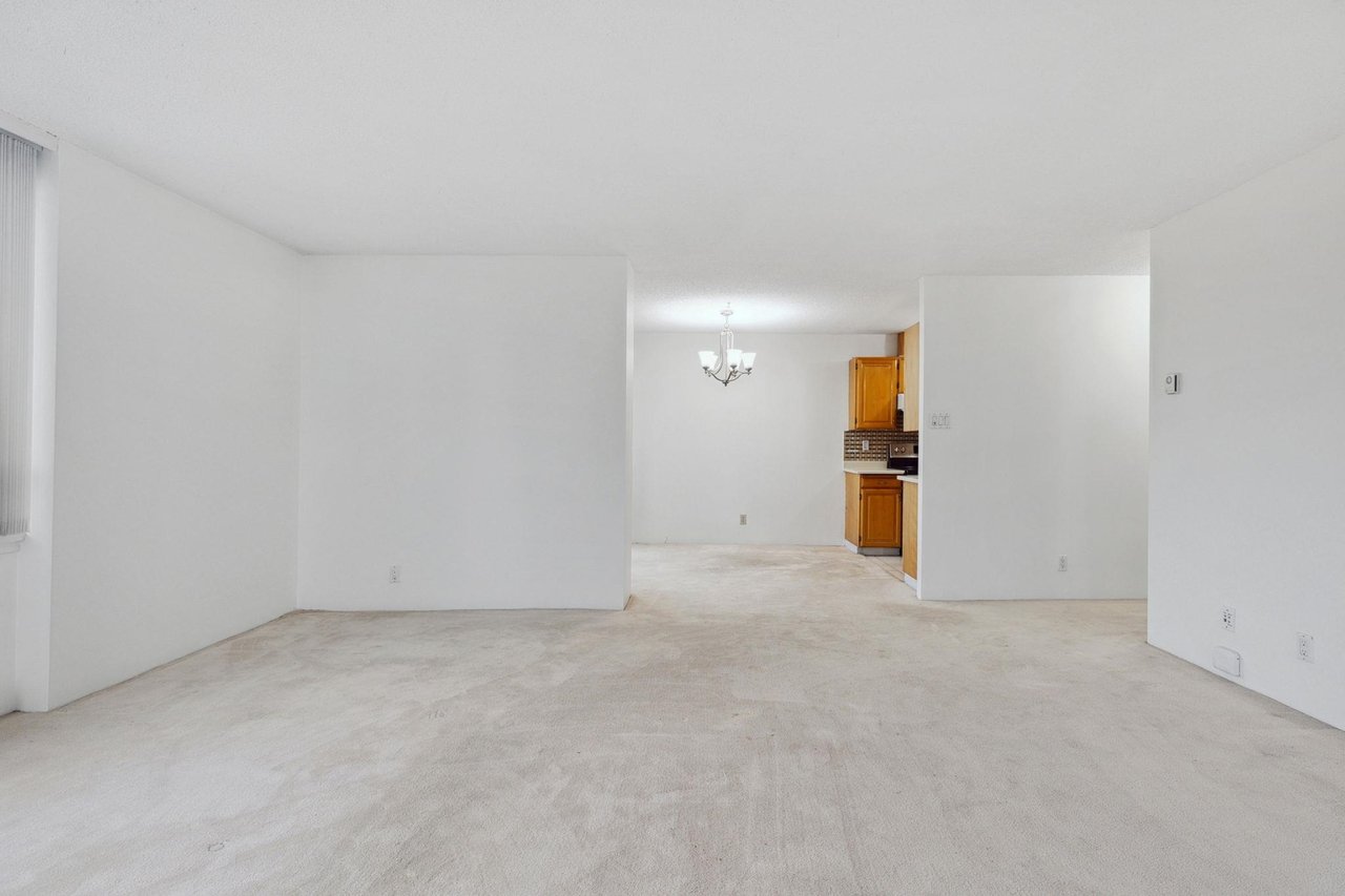 904-5652 Patterson Ave