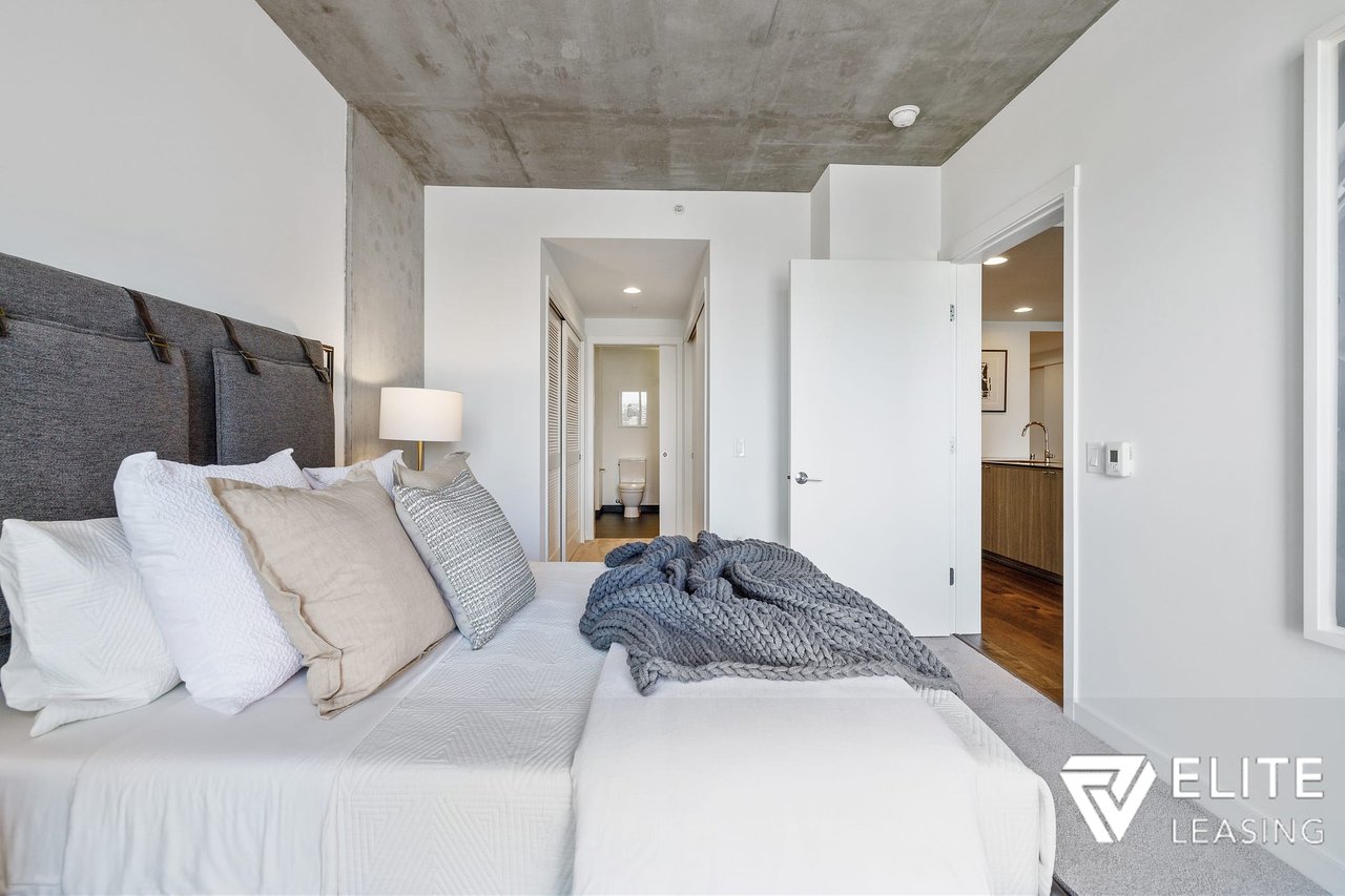 45 Bartlett St., #702