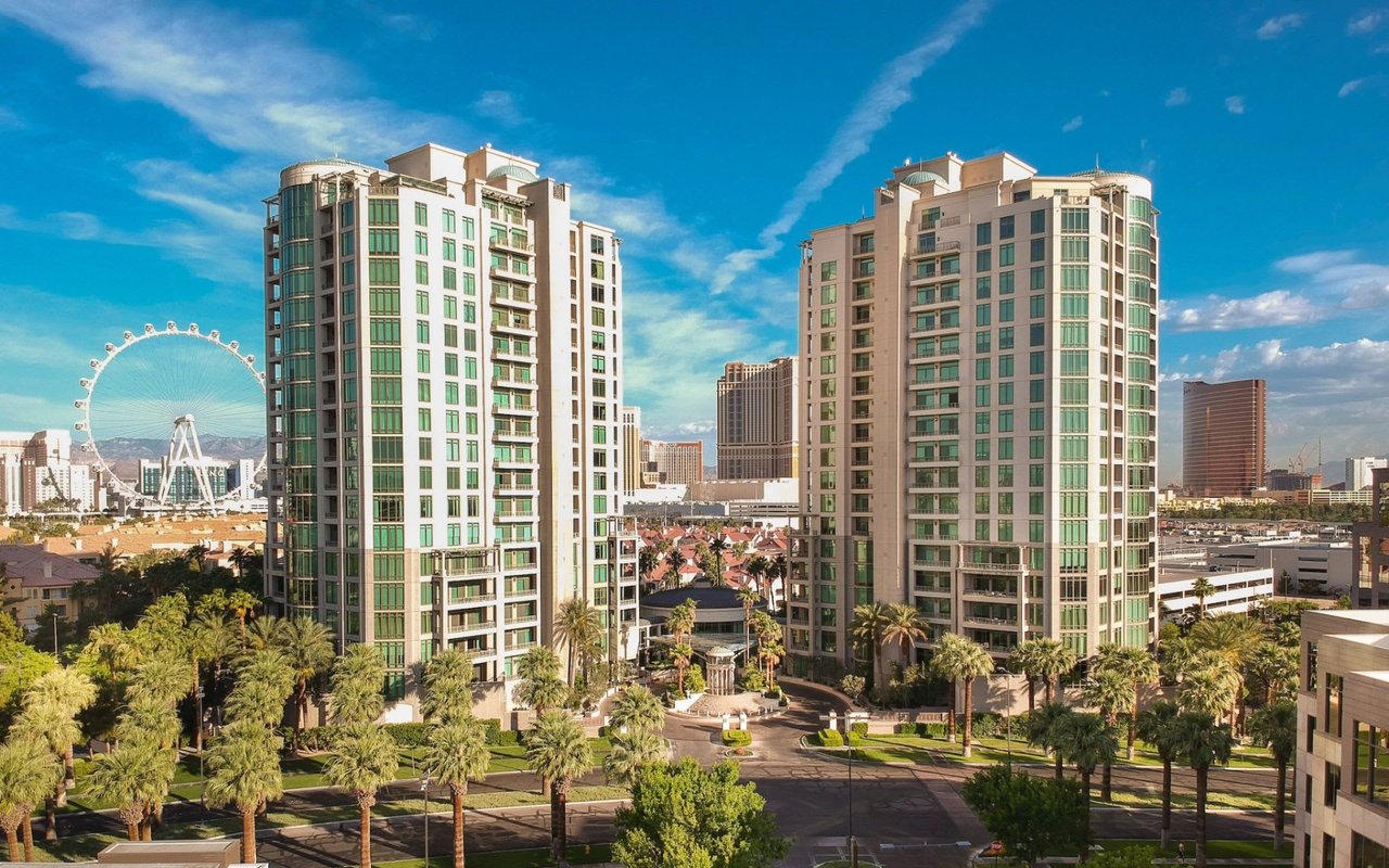 Park Towers img