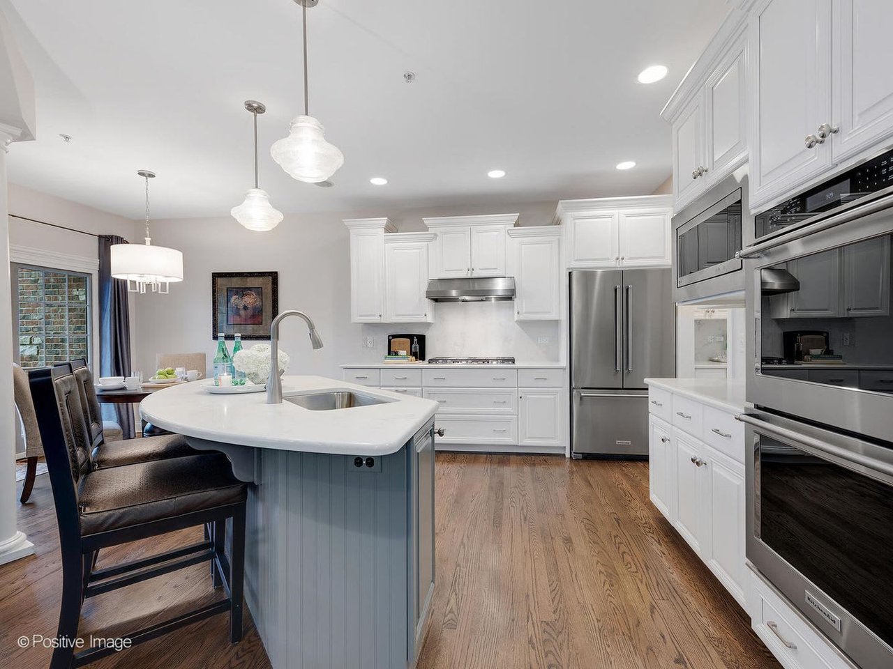 431 SKIPPING STONE LN
