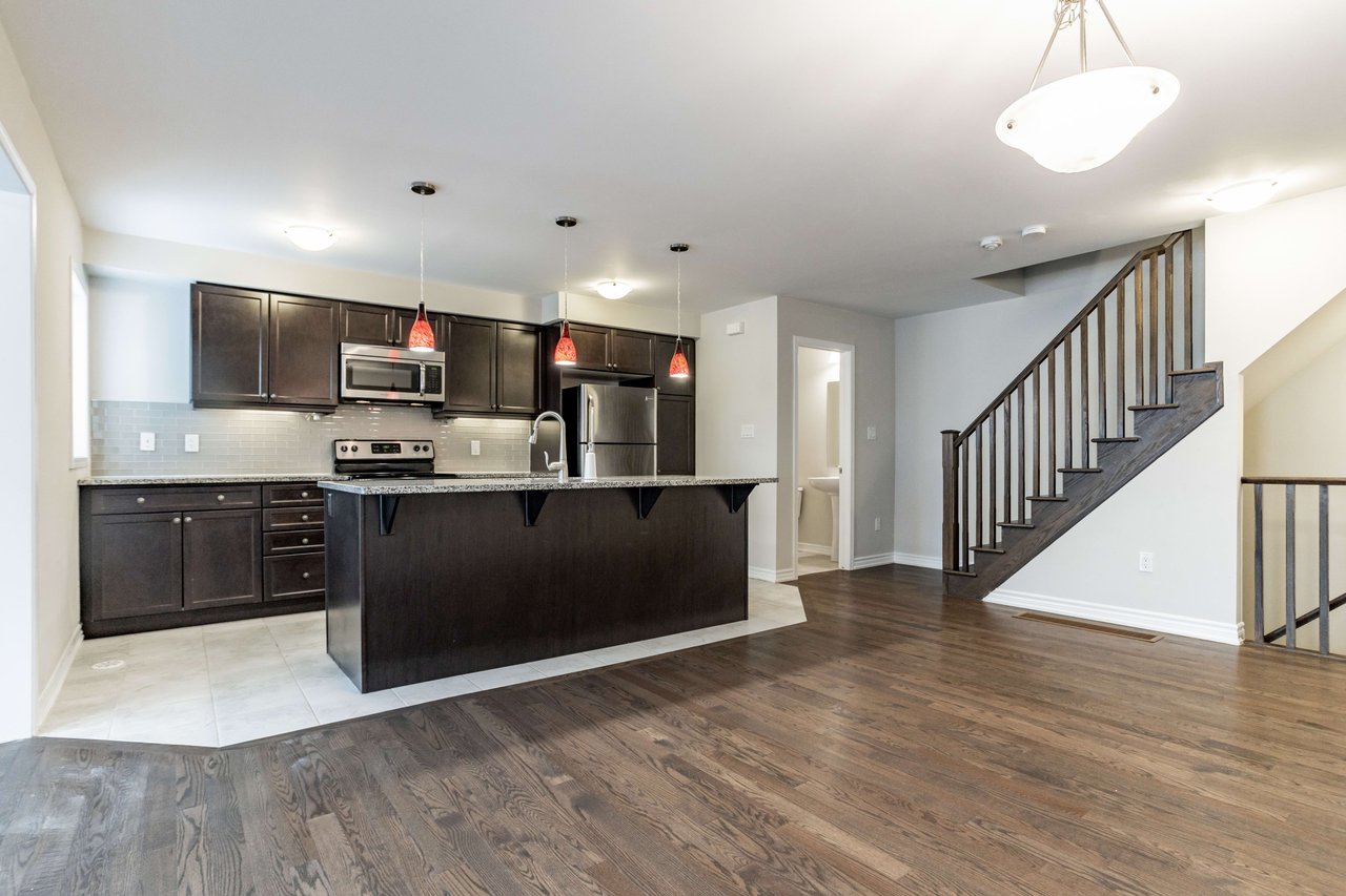 Townhome in Desirable Preserve Community!