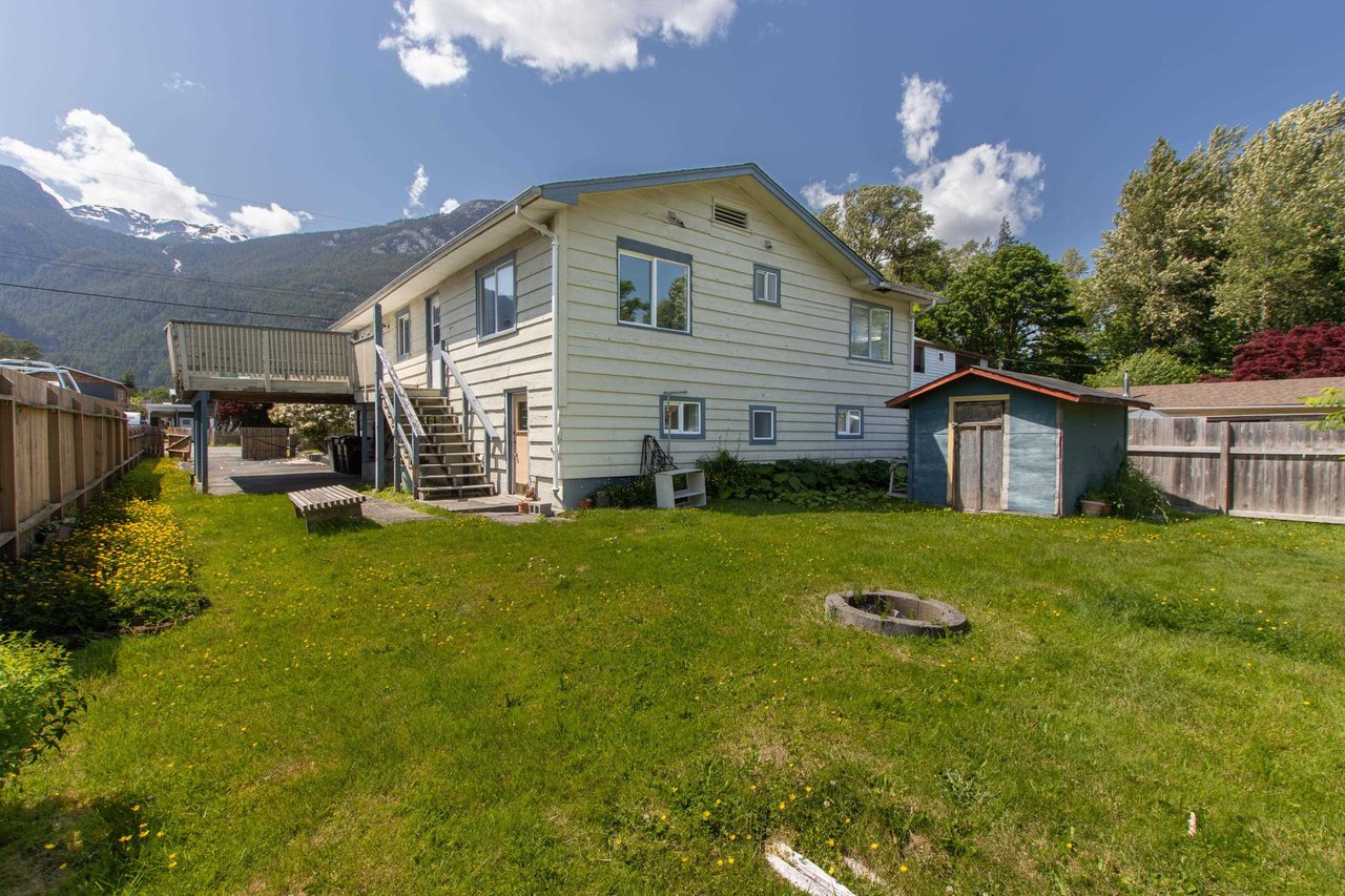 38874 Britannia Ave
