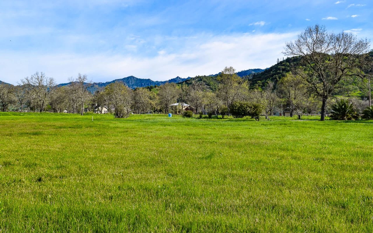 Premium One Acre Estate Site - SOLD