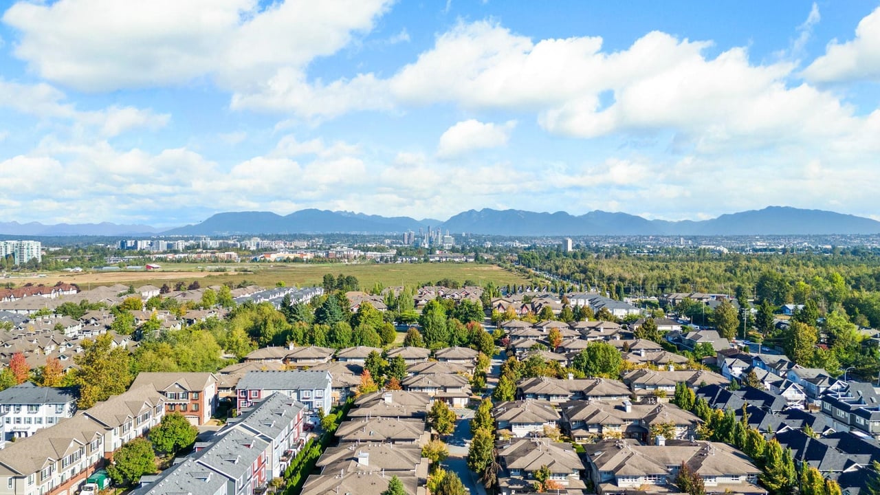 12-9728 Alberta Rd
