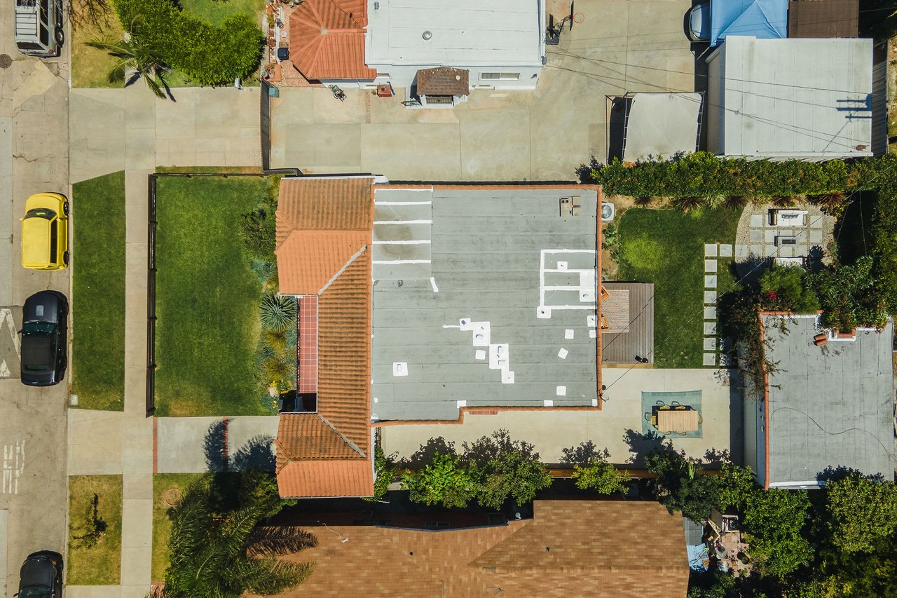 2112 S Mansfield Ave, Mid Los Angeles