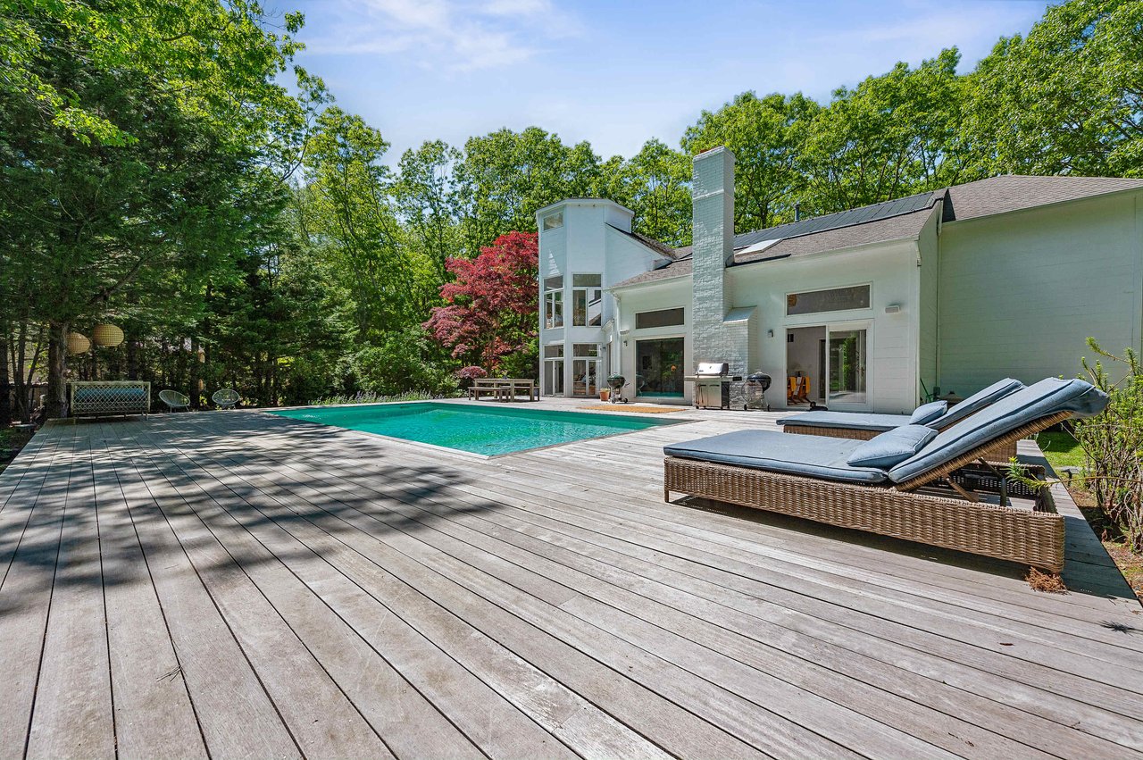 6 Stirrup Court