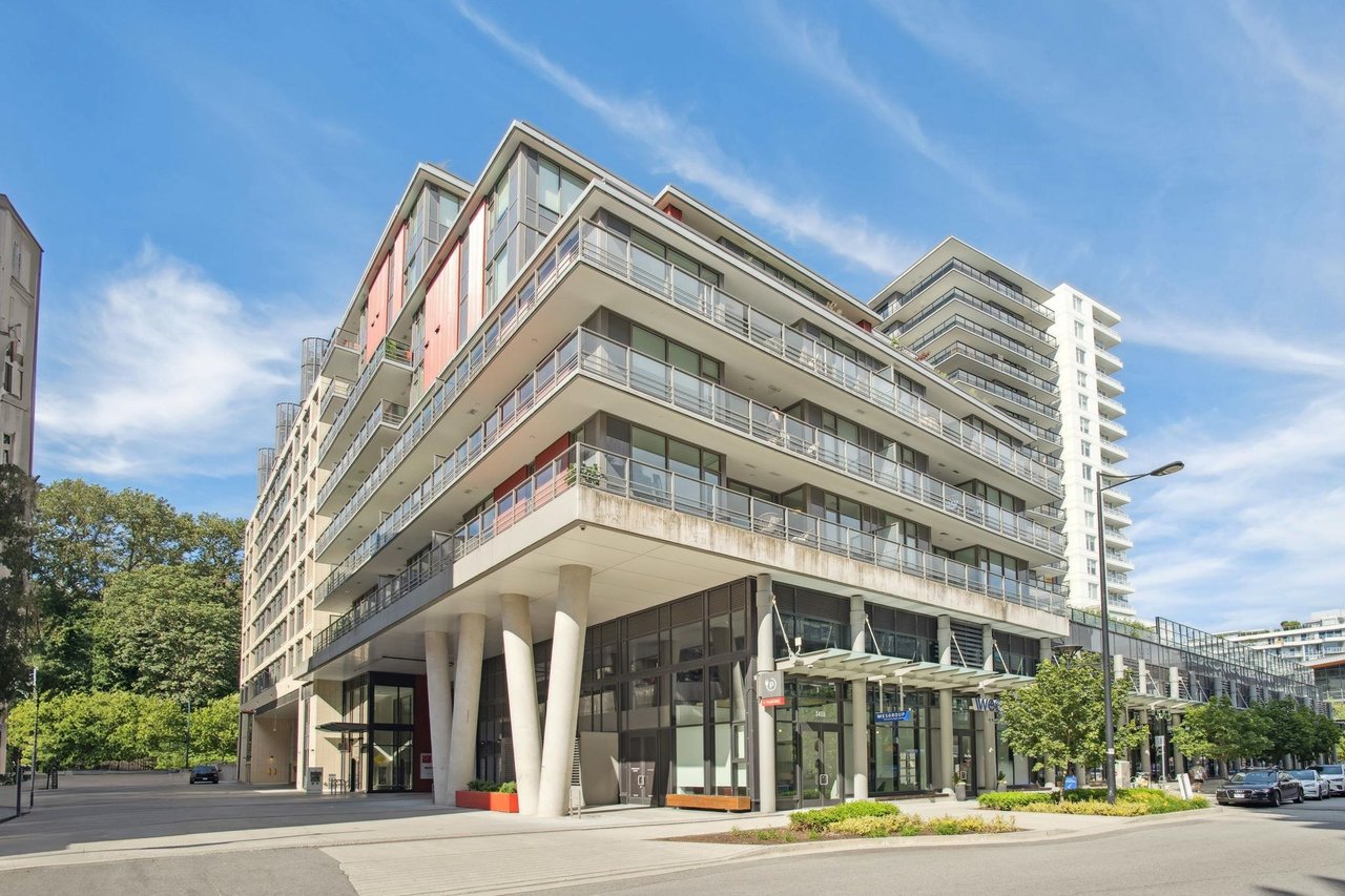 205-3451 Sawmill Cres