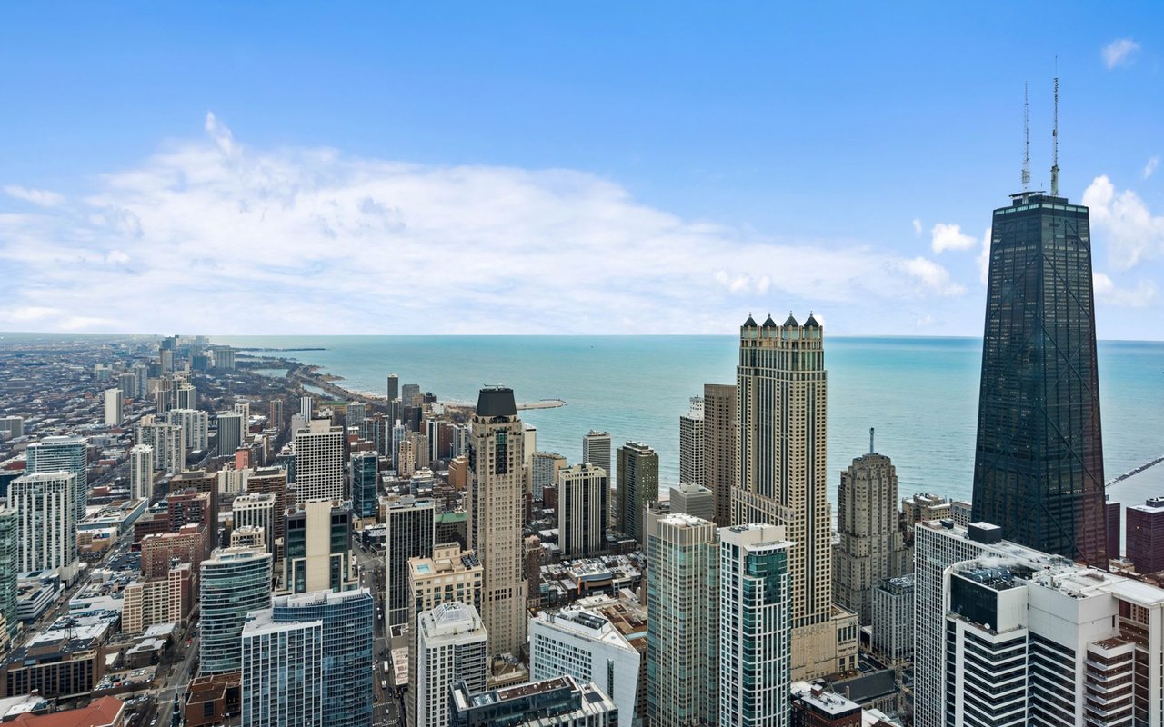 Buying a Home in Lincoln Park, Chicago cover