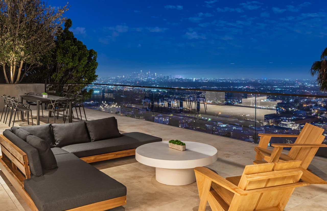 8365 SUNSET VIEW DR, HOLLYWOOD HILLS