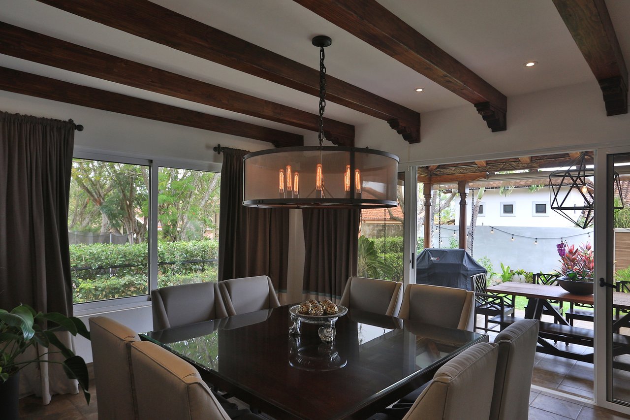 One Level Family Home, Santa Ana, San Jose