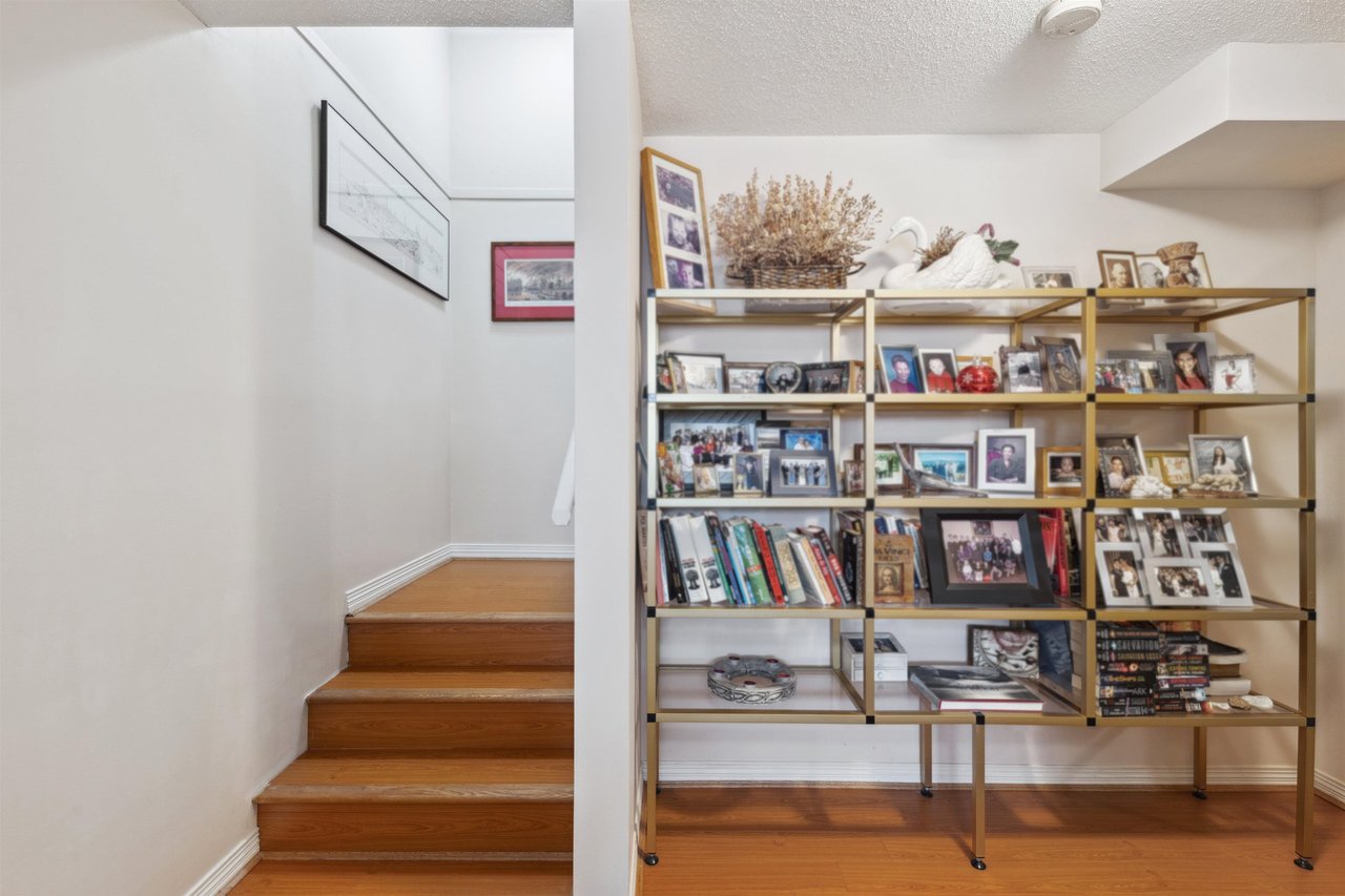49-17097 64 Avenue, Surrey