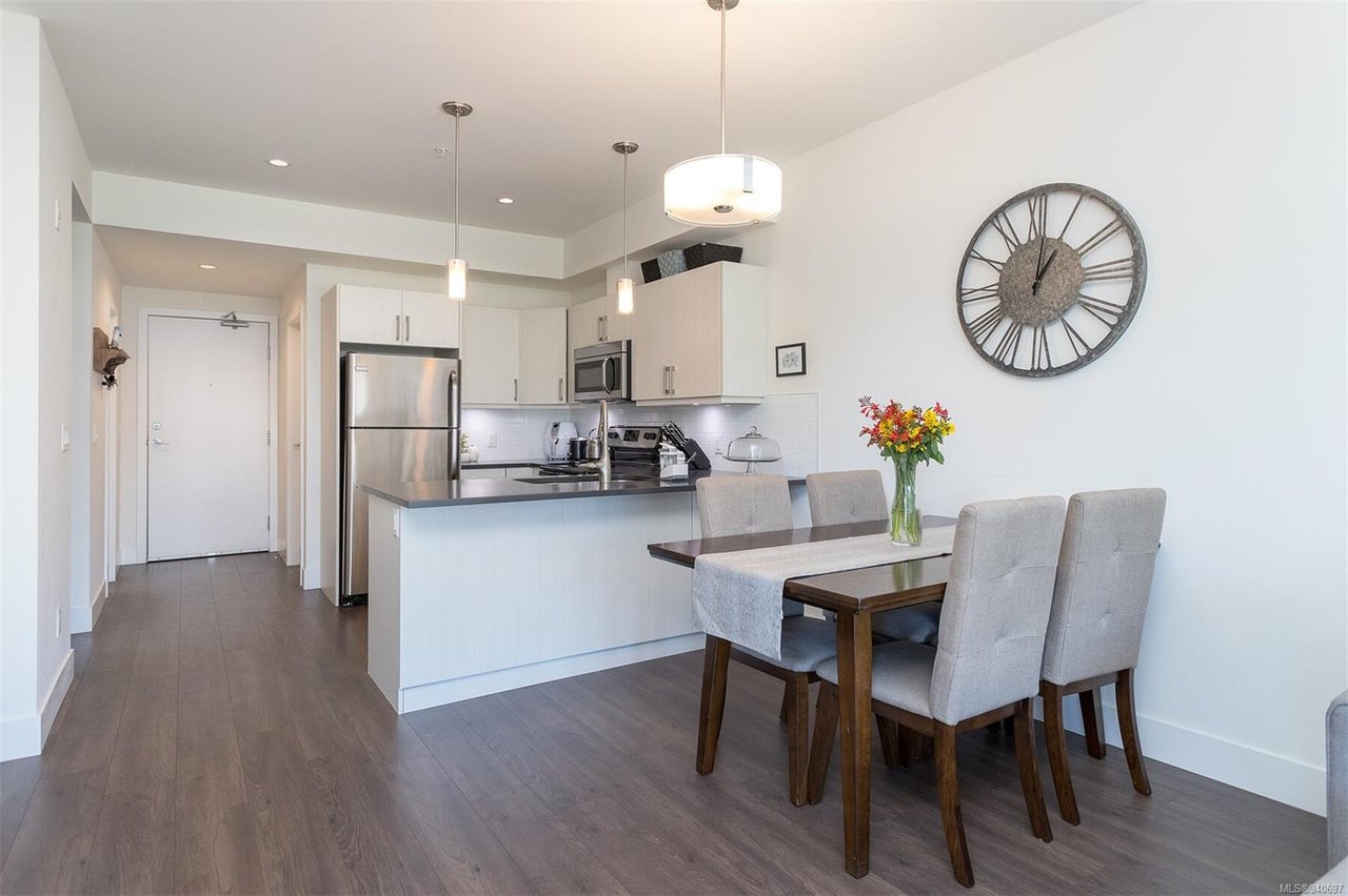 302-317 Burnside Rd