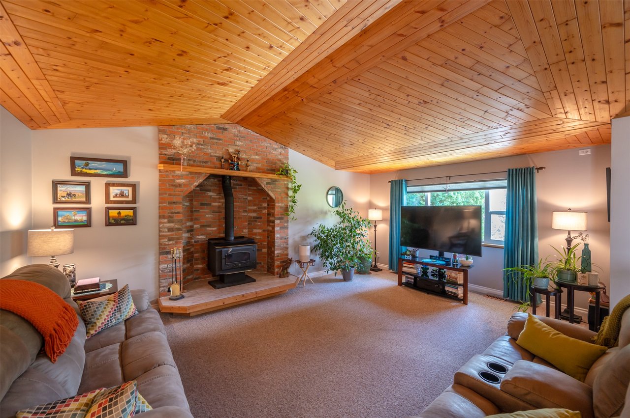 1332 Peachcliff Dr