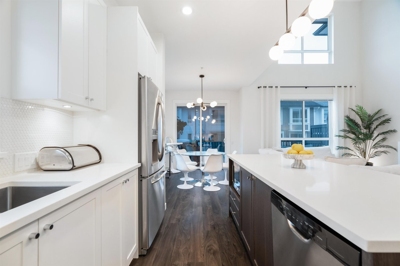 57-8438 207a St