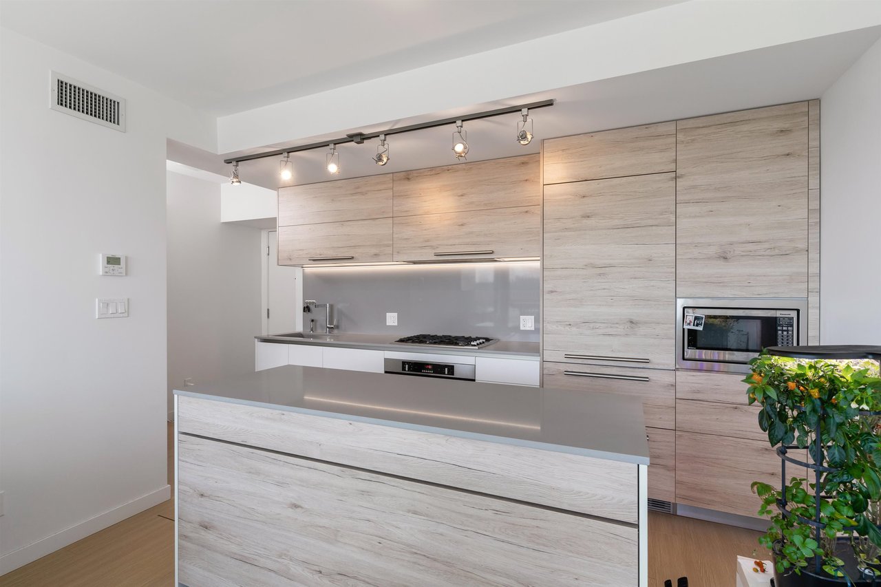 2205-2378 Alpha Ave