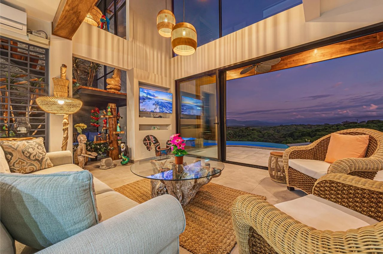 Modern Mountain View Estate, Manuel Antonio, Puntarenas