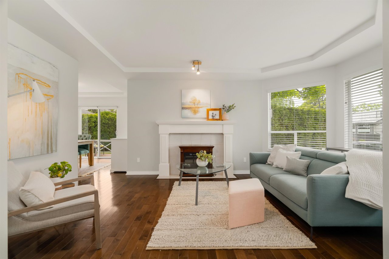 20294 125 Ave