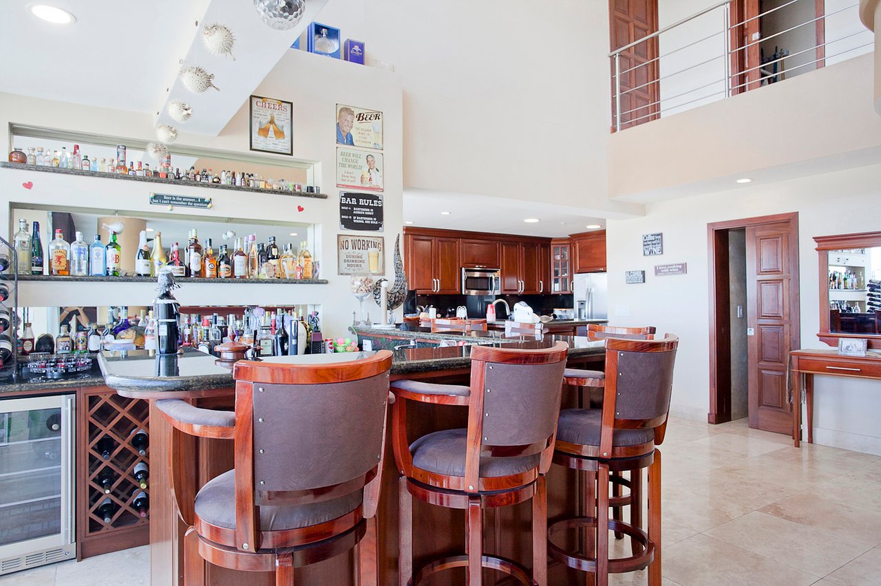 Custom Remodeled Jacuzzi Penthouse, Sabana and Rohrmoser, San Jose