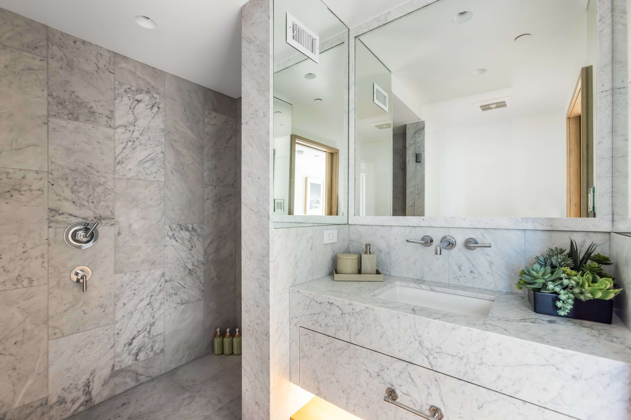 4B/4.5B Malibu Estate with Incredible Ocean Views