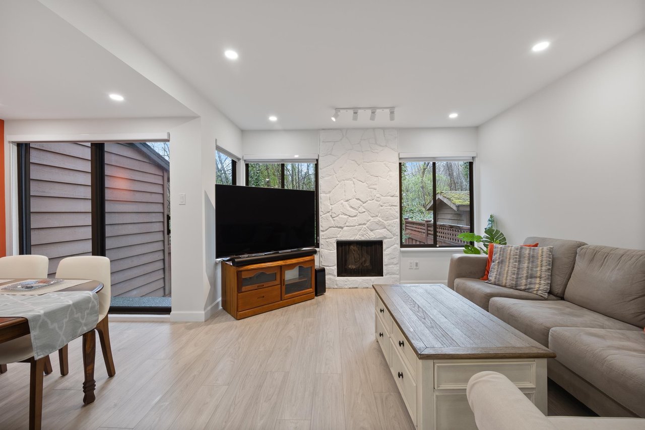 4681 Fernglen Pl