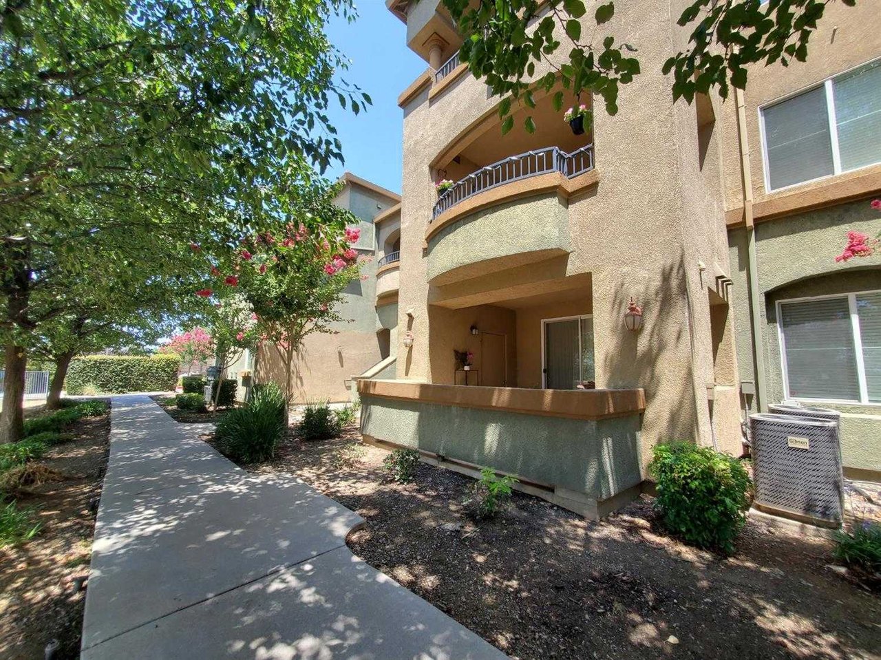2230 Valley View Parkway Unit 214