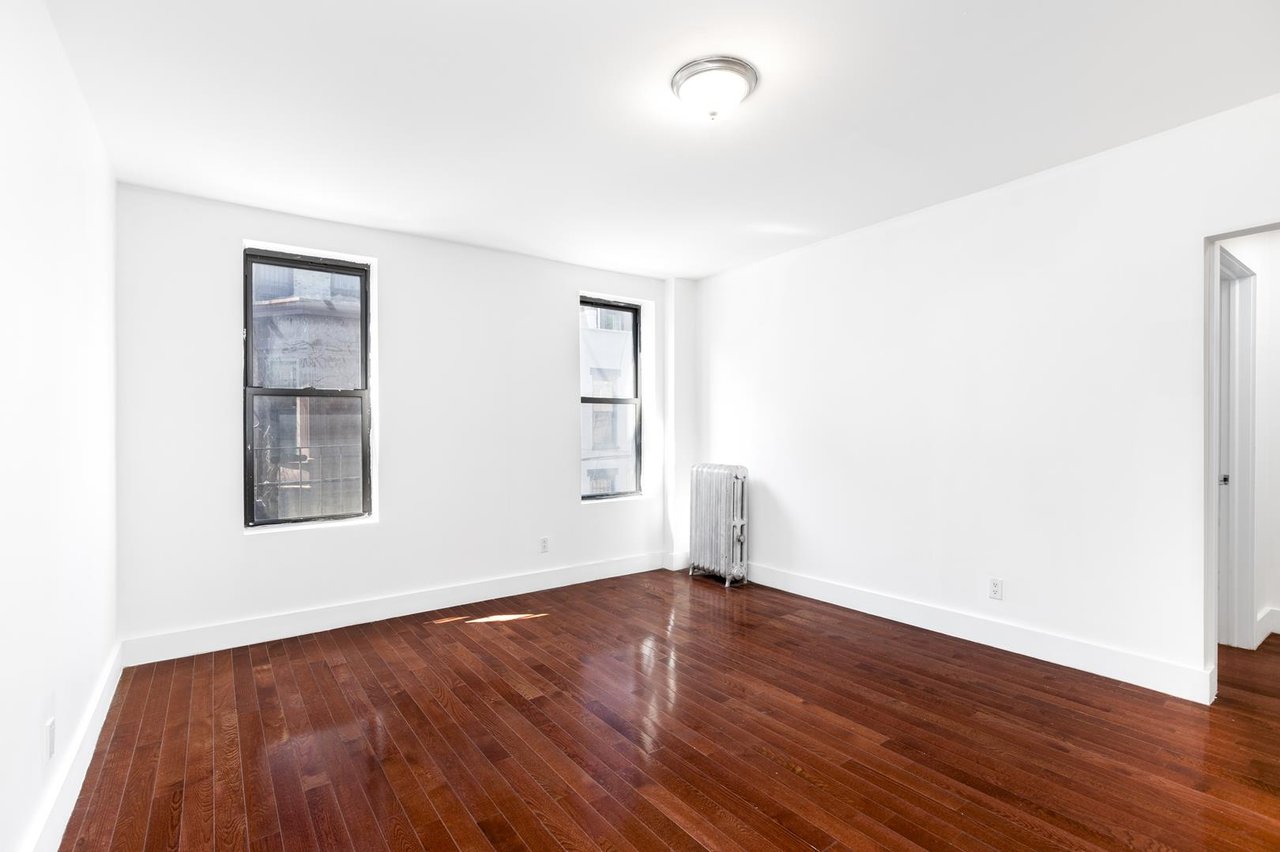 216 Macon Street, Apt 7