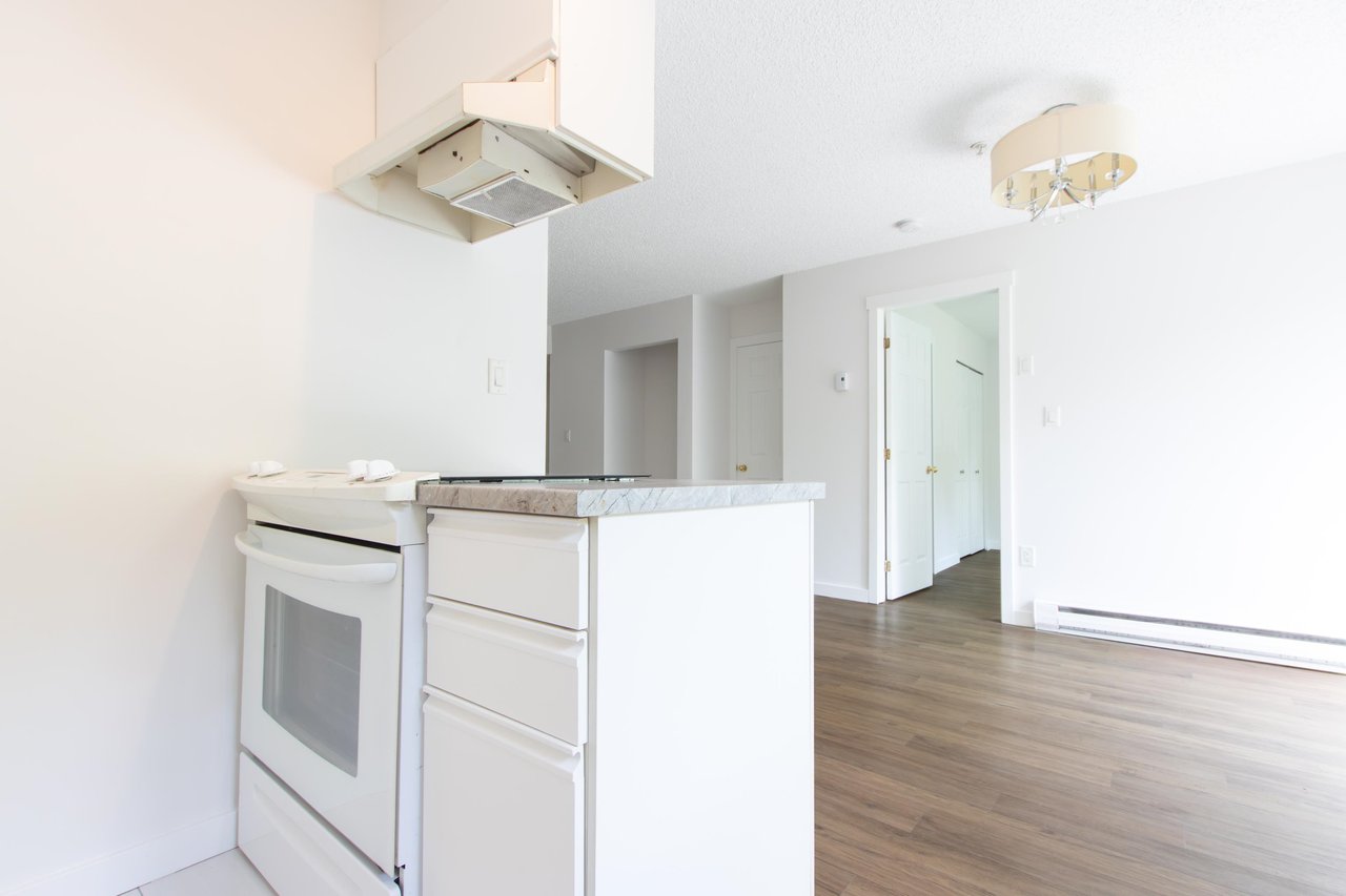 108-40100 Willow Cres