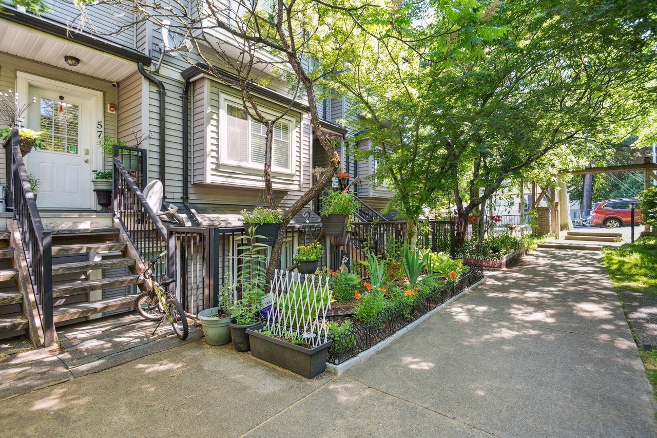 57-11255 132 St