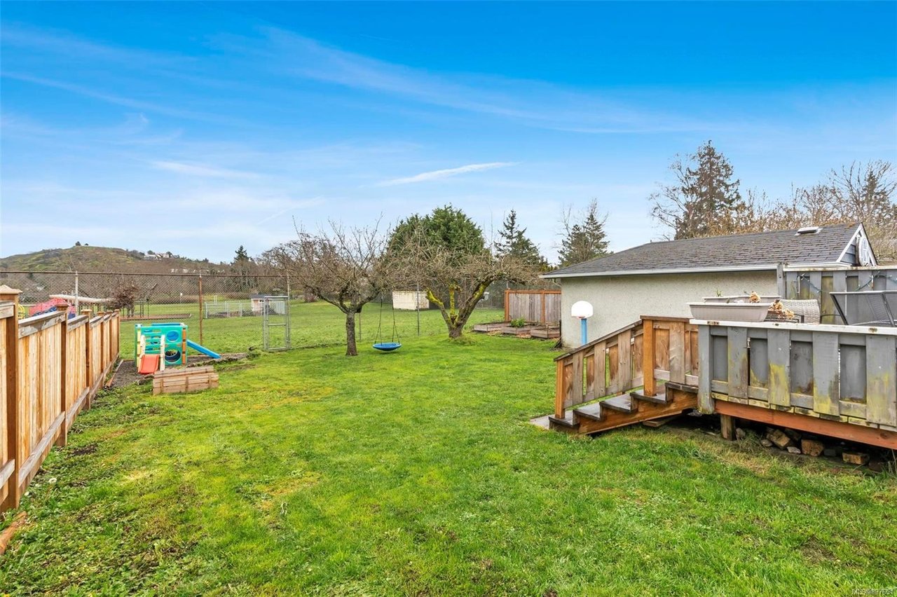 3411 Cedar Hill Rd, Saanich