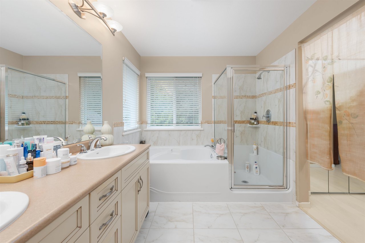 118 Hawthorn Drive, Port Moody