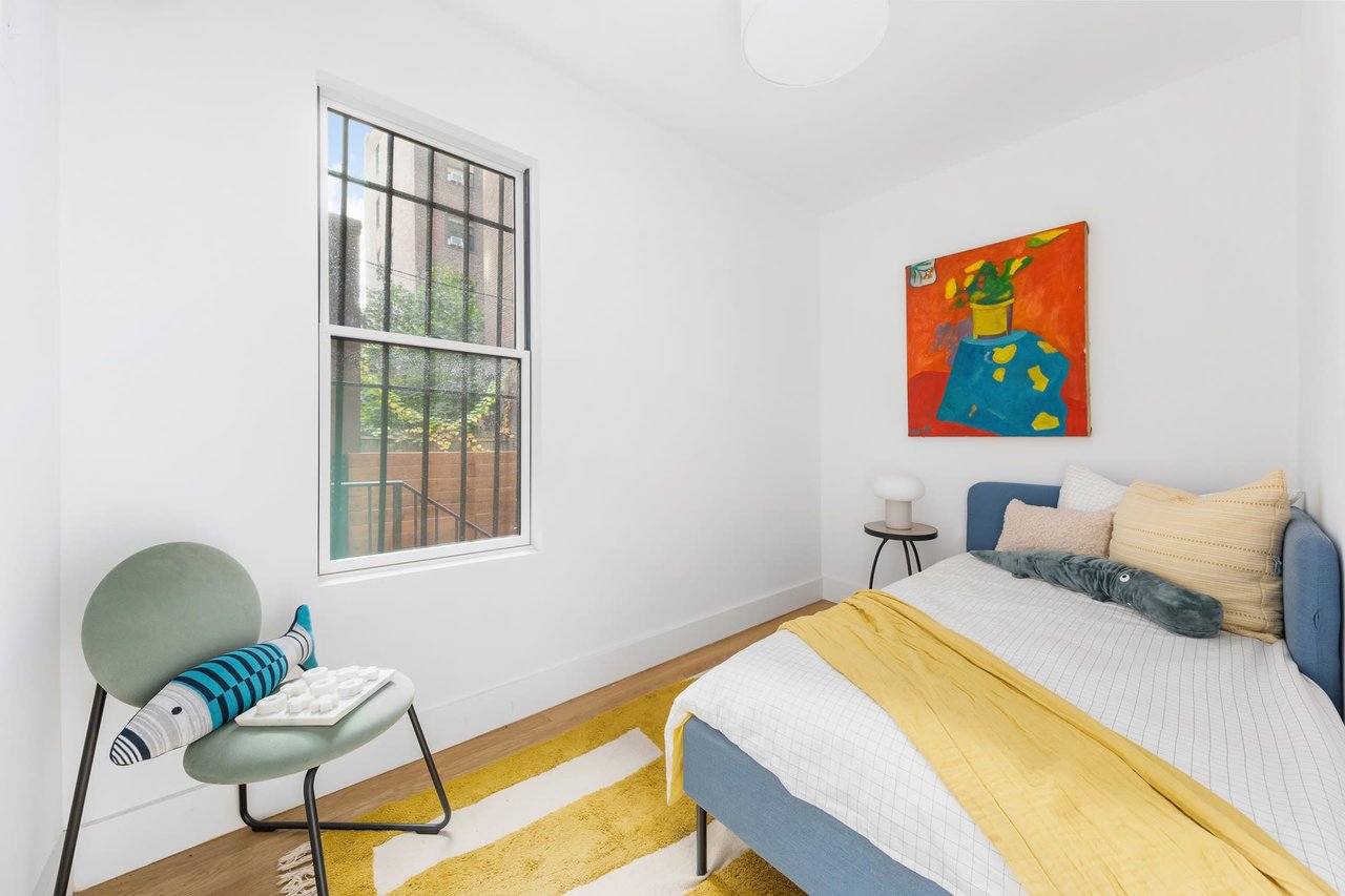 18 8th Avenue Unit: A