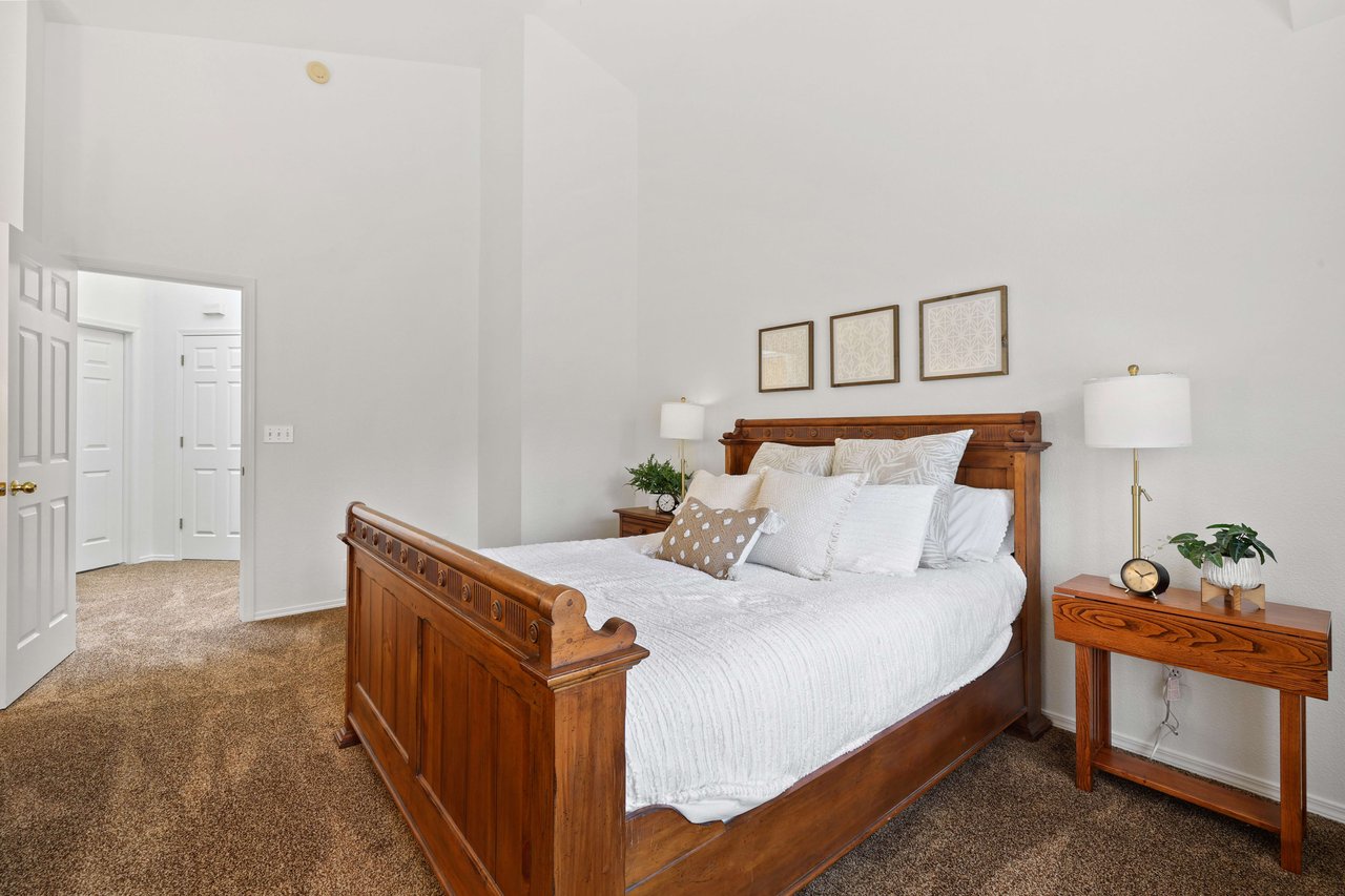 5423 Lions Gate Lane