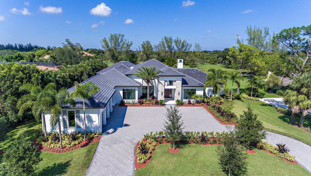 5568 High Flyer Rd N