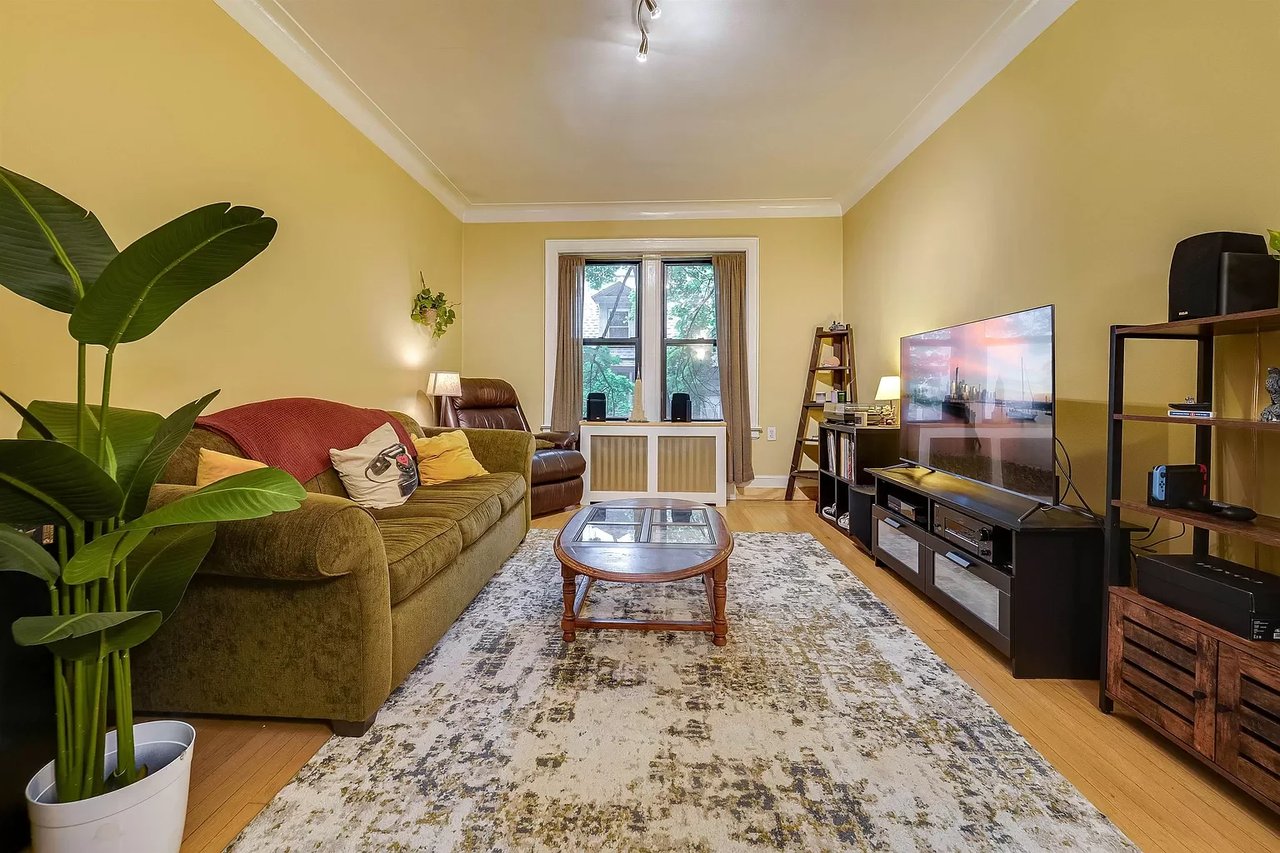 107 Kensington Ave APT 205