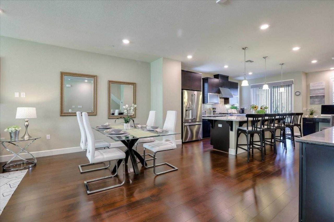 605 Avenue One