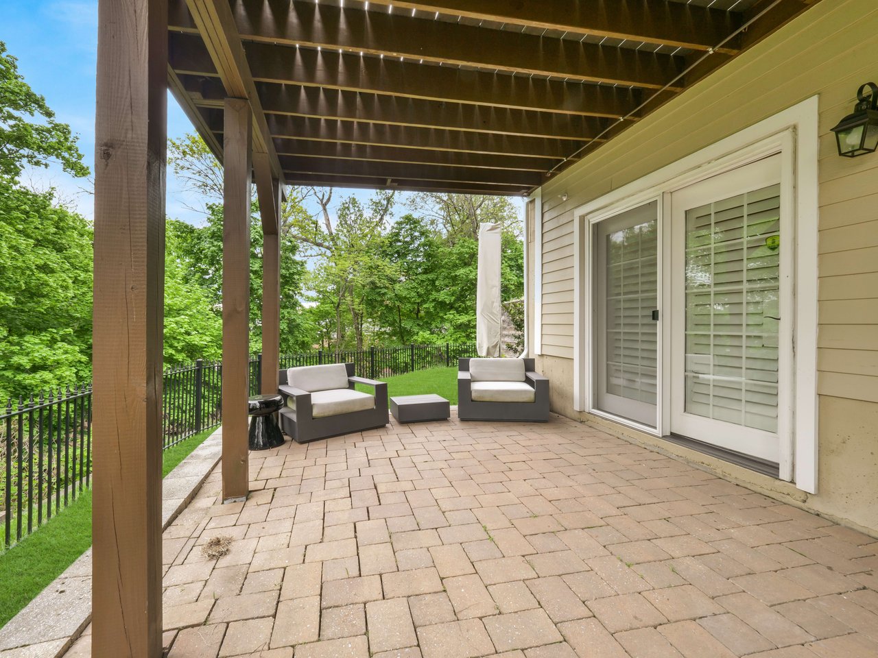 41 Woodstone Cir