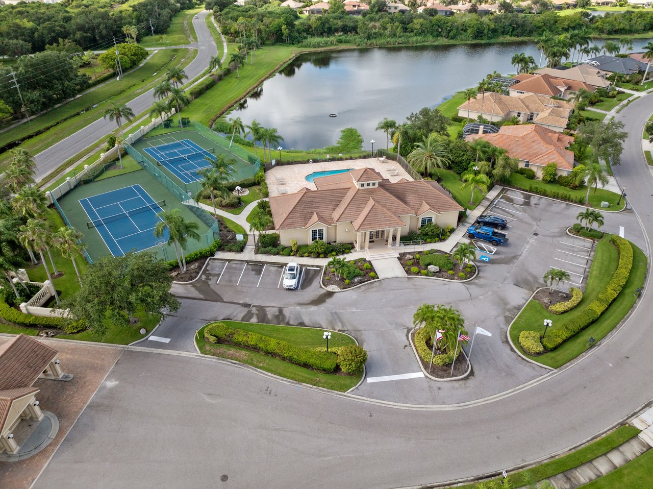 Laurel Lakes 