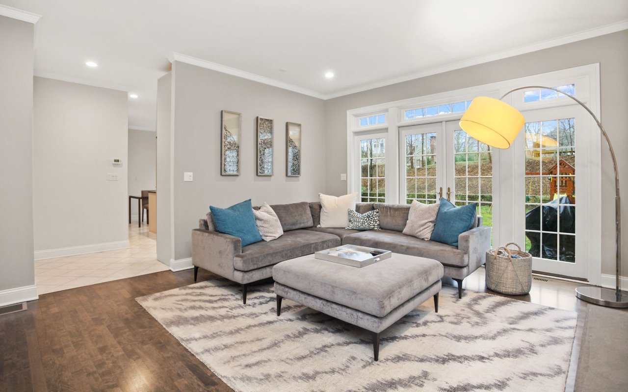 15 Ridge Dr