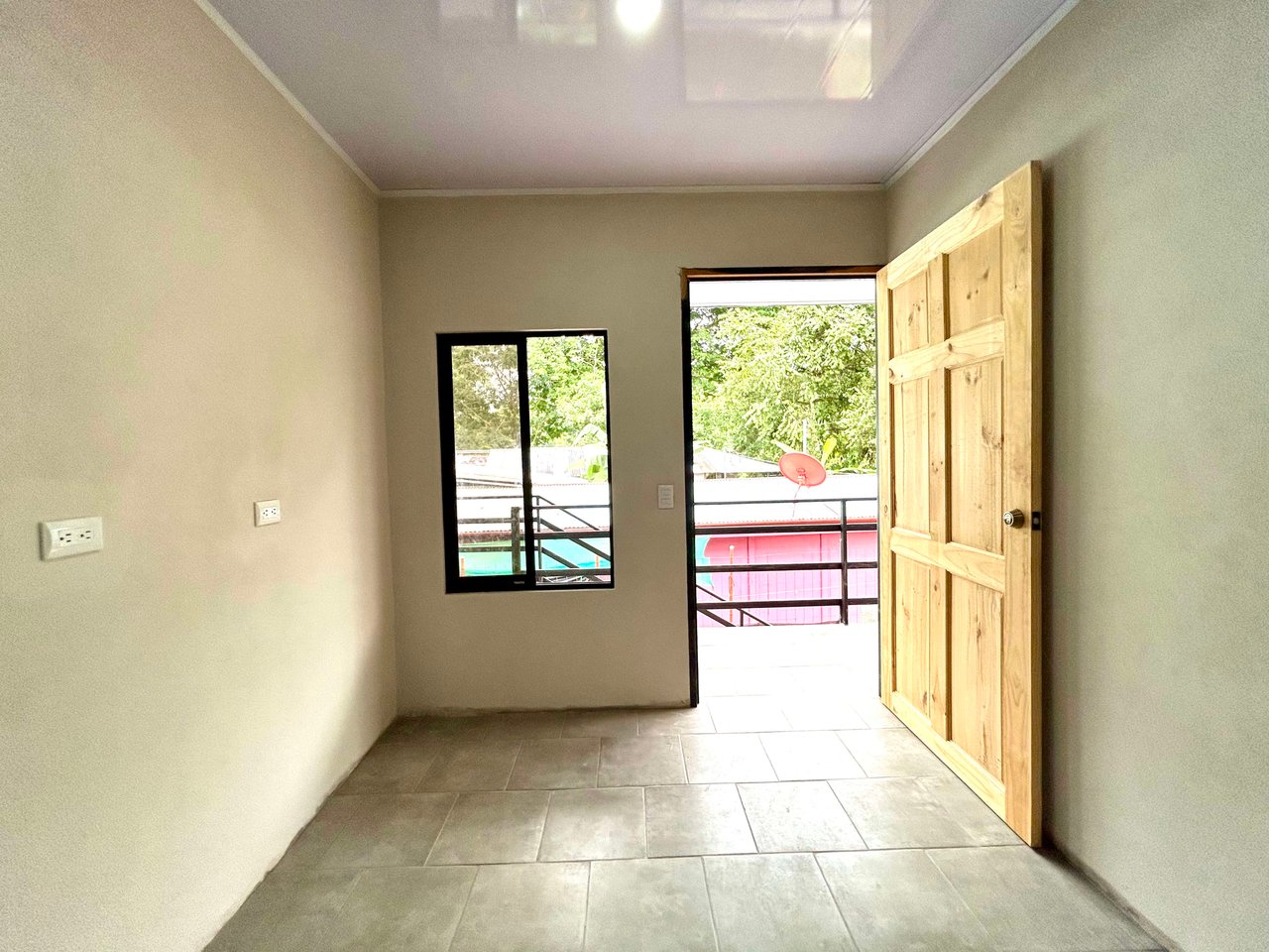 4-Units Mini Apartment In Uvita, Potential Rental income