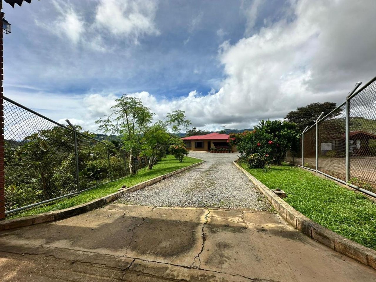 Waterfall Eco Hotel Estate, Perez Zeledon, San Jose